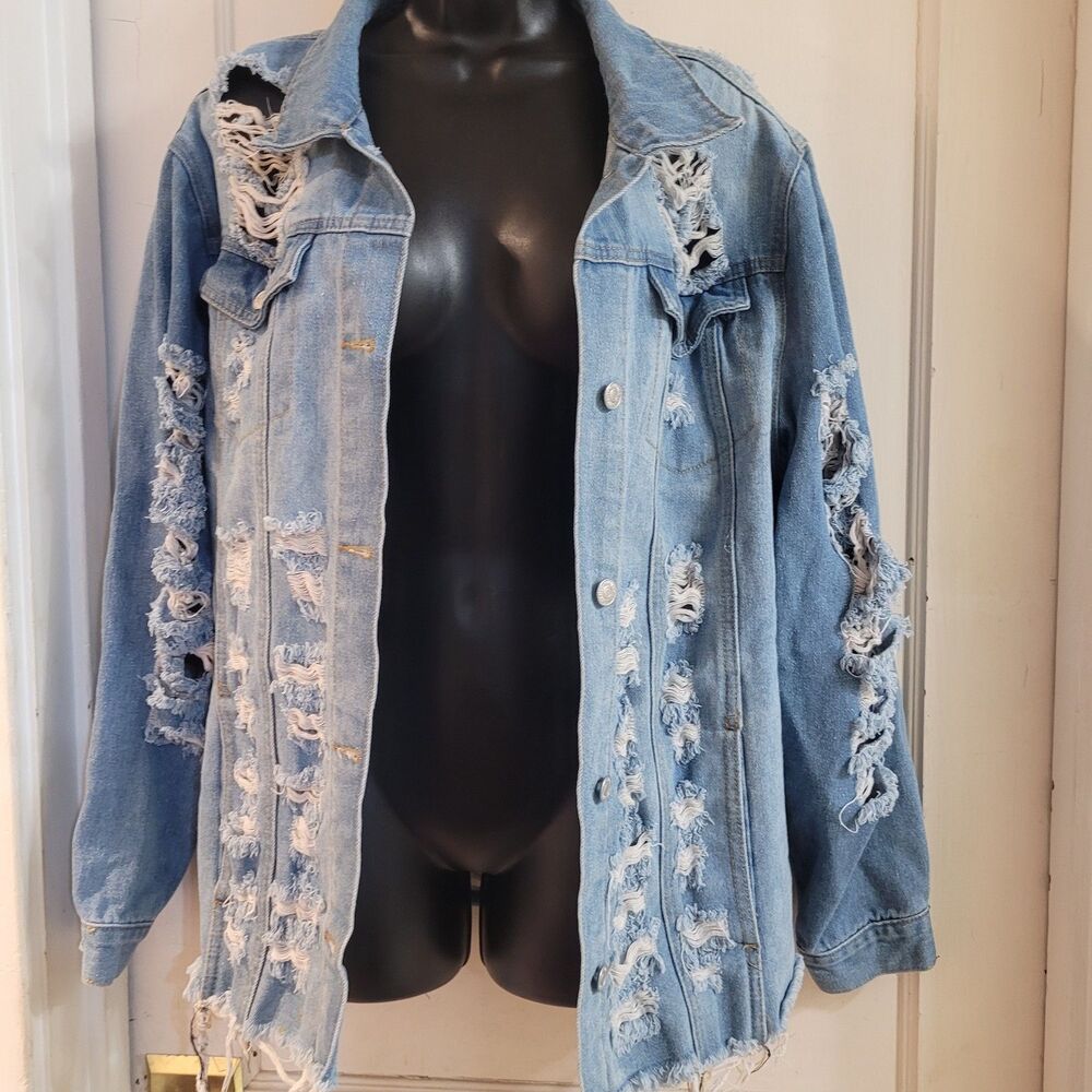 Vintage light wash ripped jean jacket Thrill Jeans 1X